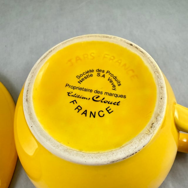 Chocolat Menier Yellow Café Éditions Clouet Set For Sale - Image 10 of 11