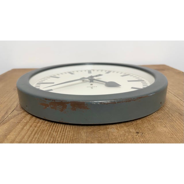 Vintage Industrial Factory Wall Clock from Siemens, 1950s For Sale - Image 11 of 16