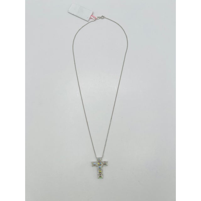 2020s Gia Emerald Cut Diamond Cross Pendant Necklace in 18k White Gold For Sale - Image 5 of 7
