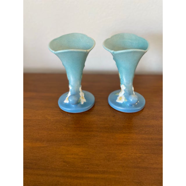 Arts & Crafts 1940s Roseville Pottery Vases 143- Set of 2 For Sale - Image 3 of 5