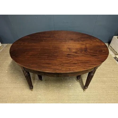 Oval Dining Table in Mahogany with 6 Legs, 19th Century For Sale - Image 6 of 11