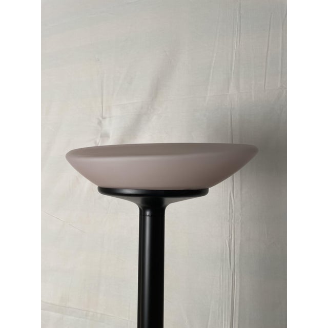 "Sibilla" model floor lamp, produced by F.lli Martini "Qualità in Luce" in 1980/90. Black metal stem and base, Murano...