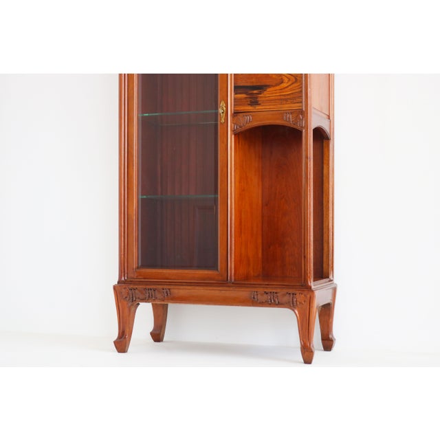 Art Nouveau Marquetry Display Cabinet by Louis Majorelle, France, 1900 For Sale - Image 6 of 18