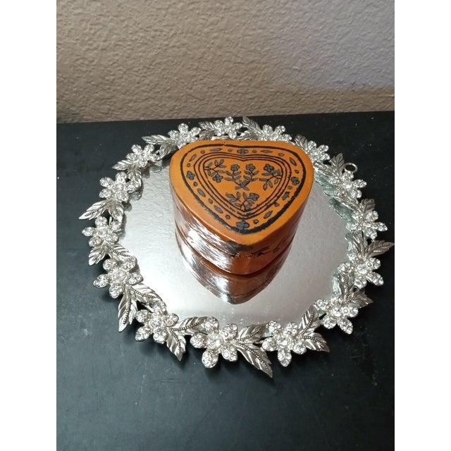 Paper 1980s Gorgeous Folk Art Paper Mache Heart Shape Trinket Box From Poland For Sale - Image 7 of 7