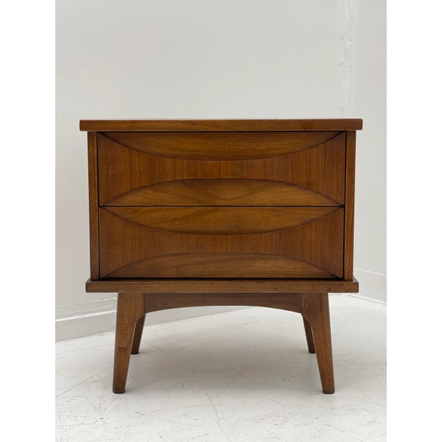 Brown Mid-Century Modern Sculptural Nightstand For Sale - Image 8 of 12