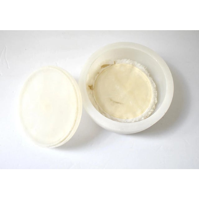 Mid 20th Century Mid-Century Italian White Alabaster Round Box For Sale - Image 5 of 10