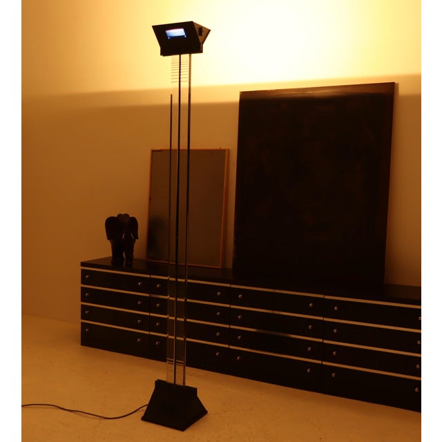 Mid-Century Modern Italian Postmodern Acrylic and Steel Uplighter Floor Lamp, 1980s For Sale - Image 3 of 10