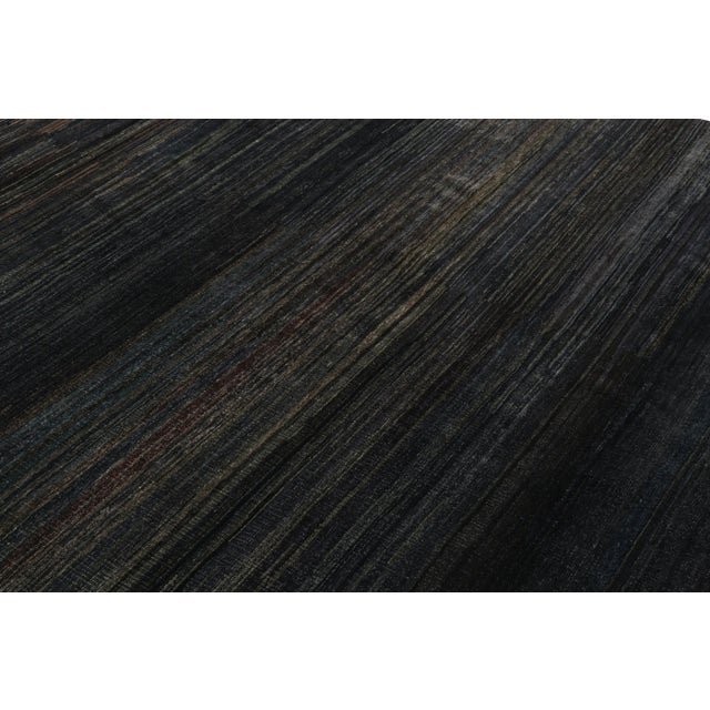 A 8x10 bold new addition to our Texture of Color collection, made with hand-knotted wool and a new take on the theme of...