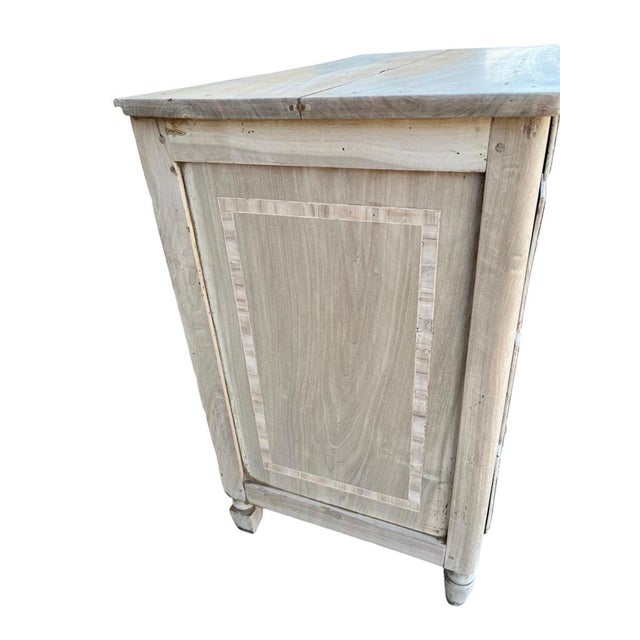 Antique Italian Bleached Walnut Commode / Chest of Drawers With Inlay, Ca. 1810 For Sale - Image 4 of 12