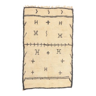 Vintage Azilal Moroccan Rug, 06'03 X 08'07 For Sale