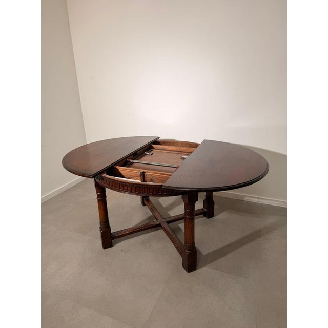 New England Oval Extendable Dining Table For Sale - Image 4 of 8