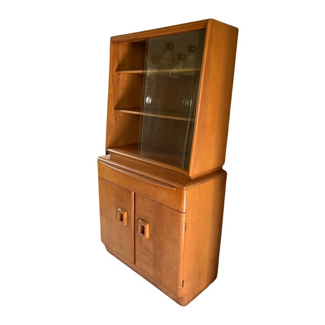 Mid 20th Century Mid Century Modern Heywood Wakefield Hutch China
