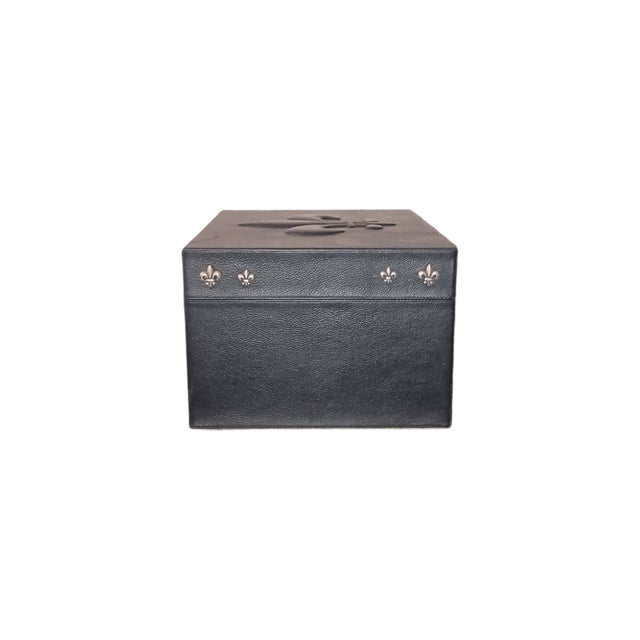 Wood "Fleur De Lis" Desktop Cigar Humidor by Atoll For Sale - Image 7 of 8