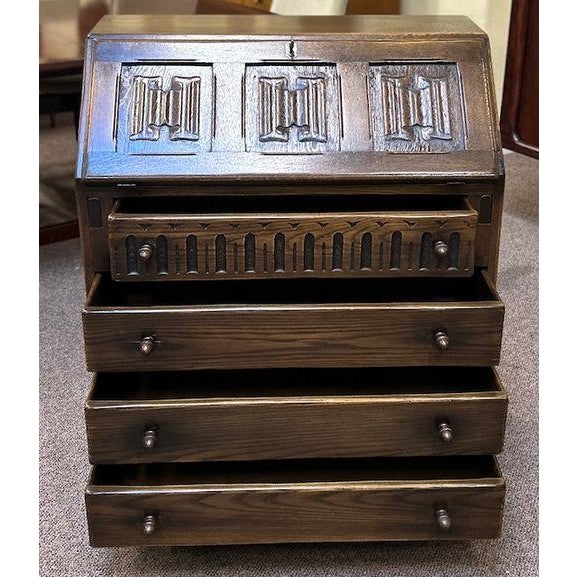 Vintage English Oak Drop Front Bureau / Desk c.1940 For Sale In San Francisco - Image 6 of 11