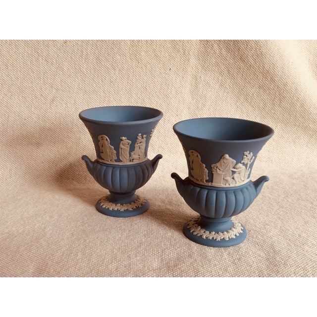 Blue 1930s Wedgwood Jasperware Neoclassical Urn Vase With Allegorical Motifs For Sale - Image 8 of 10