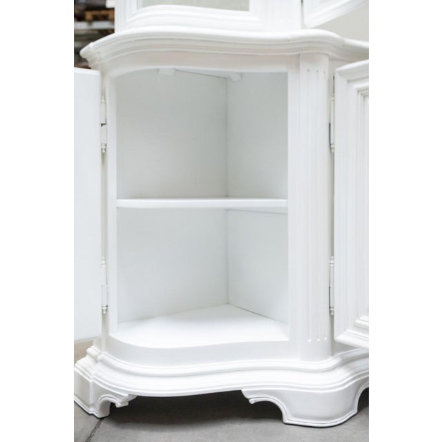 White Display Cabinet, 1970s For Sale - Image 16 of 18