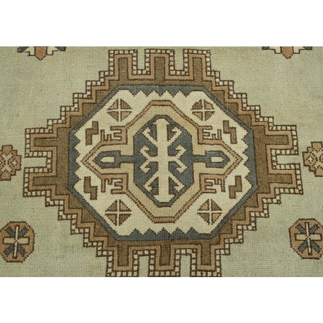 Turkish Vintage Anatolian Rug 4'6" x 5'6" #17111 For Sale In Houston - Image 6 of 8