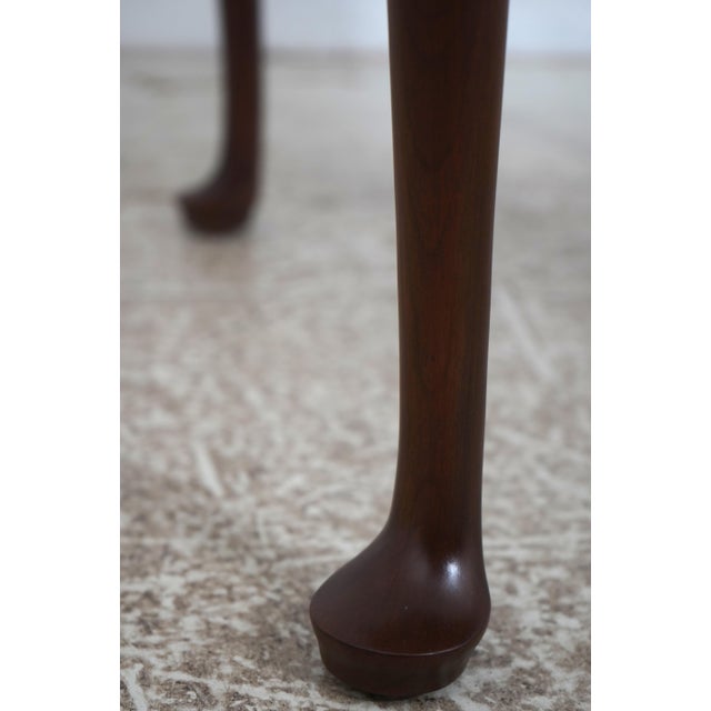 Pair of Henkel Harris Cherry Queen Anne 1 Drawer Lamp Tables For Sale - Image 11 of 18