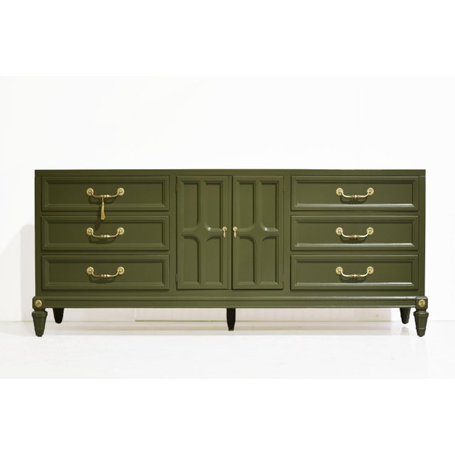 Mid Century Traditional Dresser Sideboard by Union National Jamestown Ny in Green - Newly Painted For Sale - Image 4 of 14