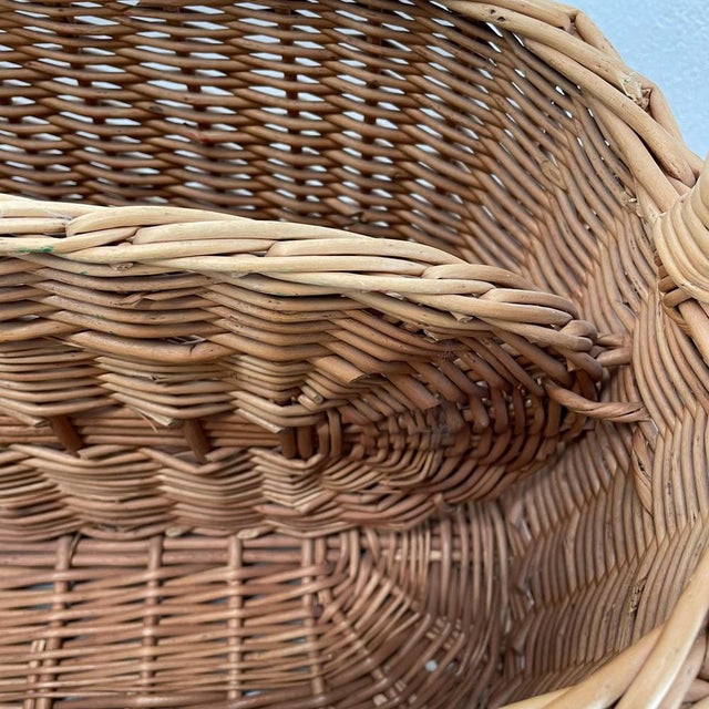 Large Mid-Century Bauhaus Rattan Magazine Holder, 1970s For Sale - Image 12 of 18