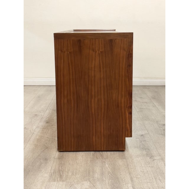 Mid Century Modern Dresser by Dillingham For Sale - Image 9 of 11