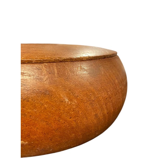 Mid-Century Modern Mid 20th Century From Bits-and-Bobs to Tchotchkes Galore, Our Trays, Bowls, and Decorative Objects Are Perfect for Styling Your Living Space. For Sale - Image 3 of 3