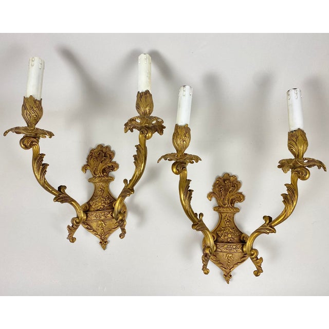 Metal Vintage French Wall Lights in Chiseled and Gilded Bronze, 1960, Set of 2 For Sale - Image 7 of 7