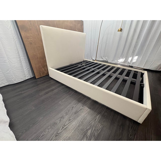Rh Lawson Fabric Panel Bed – Queen | 48" Headboard | Natural Performance Linen Weave For Sale In Columbus - Image 6 of 18