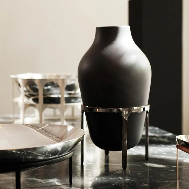 Contemporary Large Titus I Anthracite Ceramic Vase by Jaime Hayon for Paola C. For Sale - Image 3 of 4