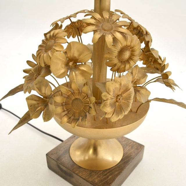 Vintage Italian Gilt Metal Table Lamp, 1970s For Sale - Image 6 of 10