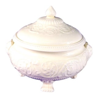 1920s Mid Century Modern Wedgwood Patrician Footed Tureen With Face For Sale