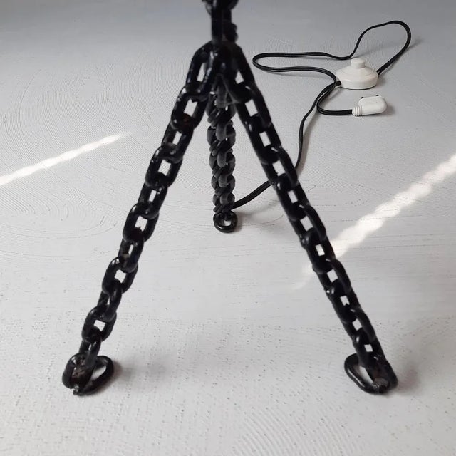 Mid-Century Modern French Brutalist Chain Link Floor Lamp, 1970s For Sale - Image 3 of 6