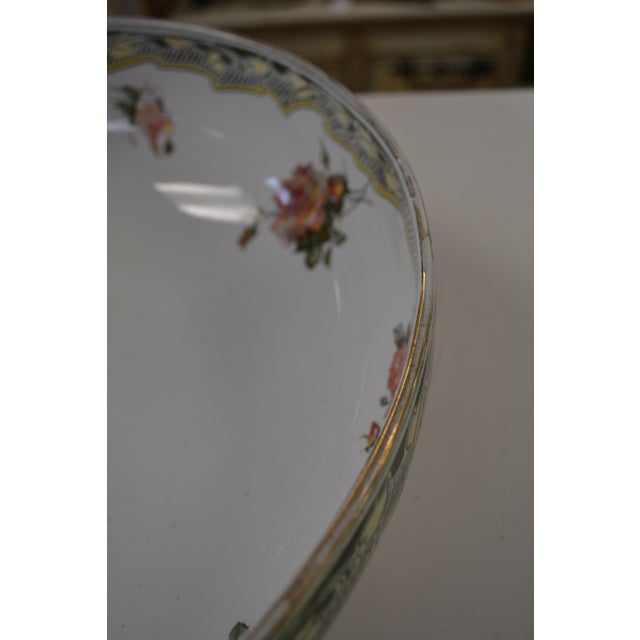 Victorian Antique Art Nouveau Doulton Burslem Kelmscott Transferware Wash Basin / Bowl W/ Pink Roses For Sale - Image 3 of 18