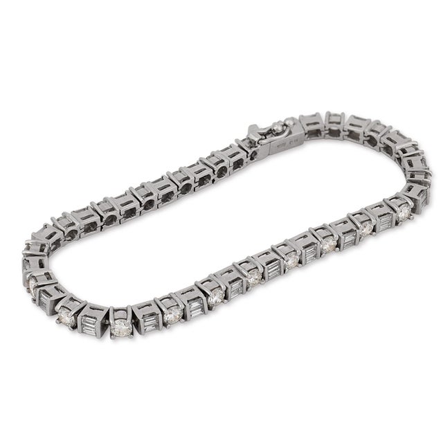 Vintage Round Brilliant and Baguette Cut Diamond 18k White Gold Tennis Bracelet For Sale In Los Angeles - Image 6 of 6