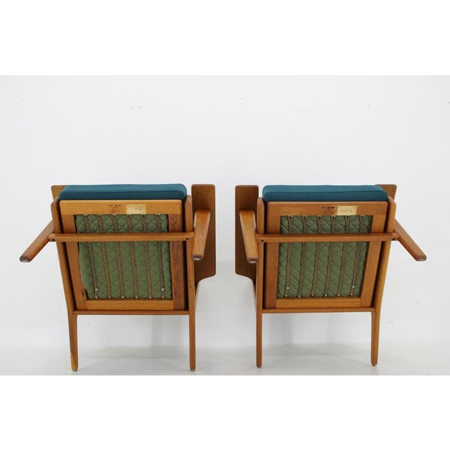Set of GE 290 Armchairs in Oak attributed to Hans J. Wegner for Getama, Denmark, 1960s For Sale - Image 11 of 18