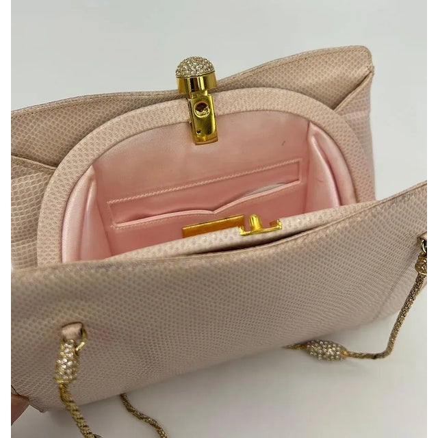 Contemporary Judith Leiber Pink Lizard Crystal Strap Bag For Sale - Image 3 of 12