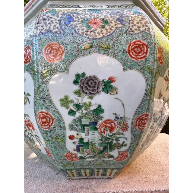 Early 18th Century Antique Chinese Famille Verte Porcelain Jardiniere, Qing Dynasty, 18th Century For Sale - Image 5 of 12