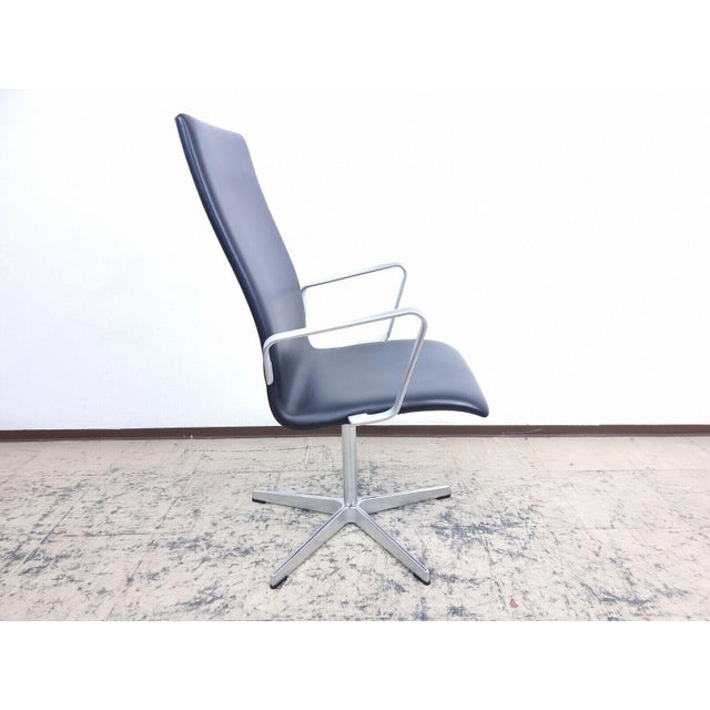 Oxford Chairs in Leather by Arne Jacobsen for Fritz Hansen, Set of 3 For Sale - Image 6 of 13