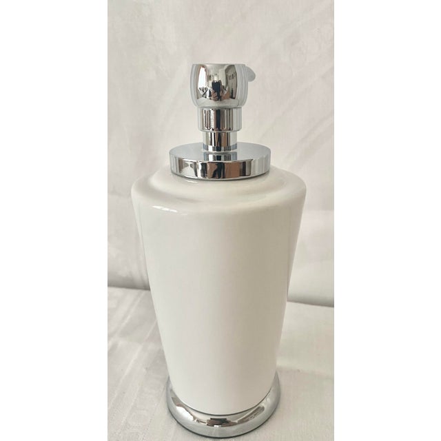 Late 20th Century Vintage Restoration Hardware Lido Collection Ceramic Soap Dispenser - White & Chrome Excellent Condition. For Sale - Image 5 of 8