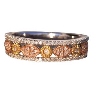 The 101st Avenue: Tri Color Natural Diamond Patterned Band For Sale