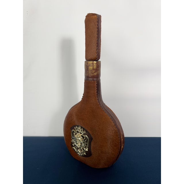 Mid 20th Century Vintage Hollywood Regency Italian Hair-on-Hide Decorative Decanter With Heraldic Brass Crest For Sale - Image 5 of 7