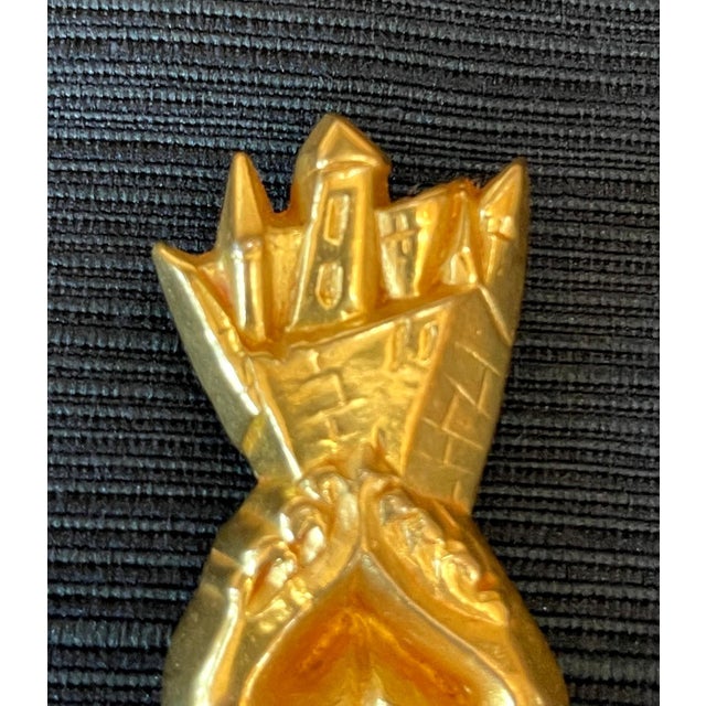 1950s Gilt Bronze Brooch Chateau en Espagne by Line Vautrin For Sale - Image 5 of 11