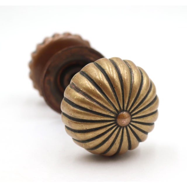 Traditional Vintage Bronze Fluted Door Knob & Plate Set For Sale - Image 3 of 10