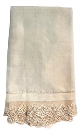 Example of Holiday Table Linens