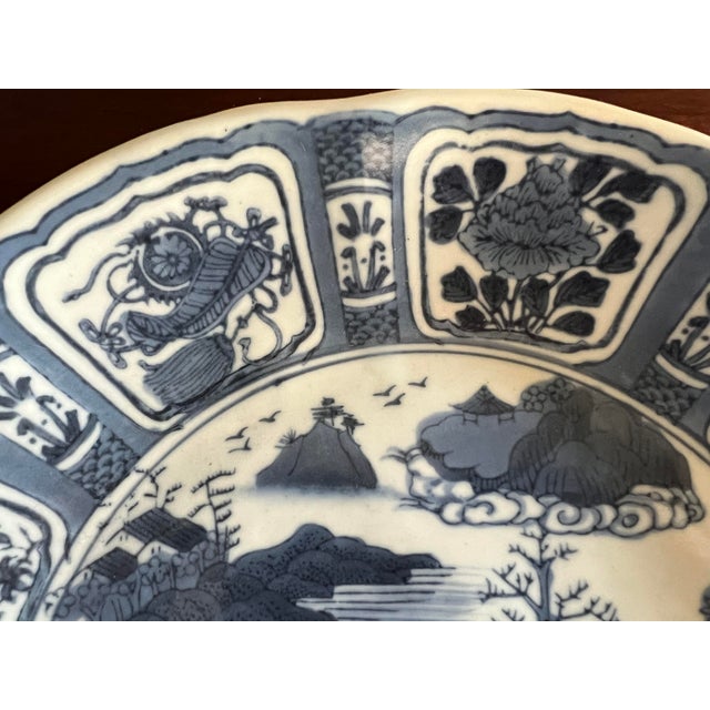 Chinese Early 20th Century Chinese Blue and White Kraak Bowl For Sale - Image 3 of 12