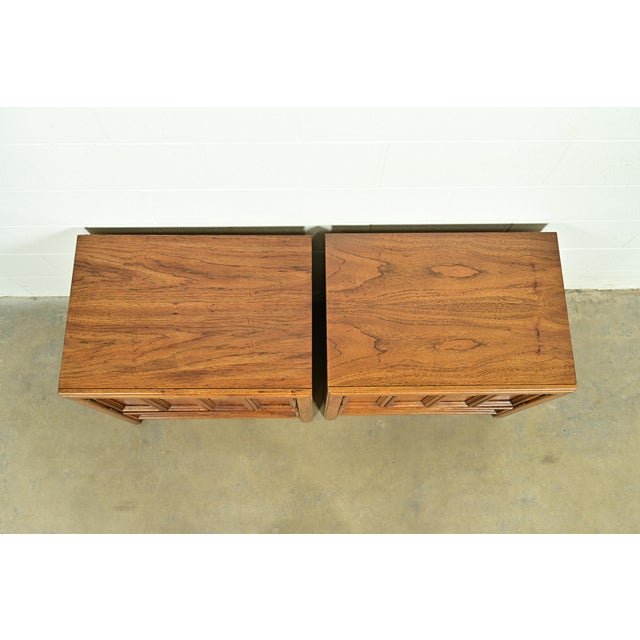 Thomasville Mid-Century Modern Hollywood Regency Sculpted Walnut Campaign Nightstands, Pair For Sale - Image 13 of 17