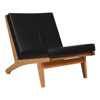 GE-370 Lounge Chair in Oak Frame and Leather by Hans J. Wegner for Getama, Denmark, 1960s For Sale