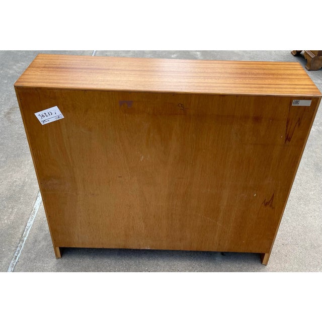 Mid Century Gibbs Furniture Display Case With Sliding Glass Doors For Sale - Image 9 of 10