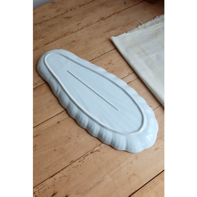 Large Vintage White Porcelain Seashell-Shaped Serving Platter, 1960s For Sale - Image 6 of 7