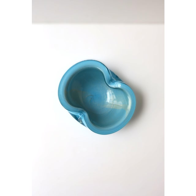 Alfredo Barbini Italian Murano Blue and Gold Art Glass Bowl Alfredo Barbini, Ca Mid-20th Century For Sale - Image 4 of 11